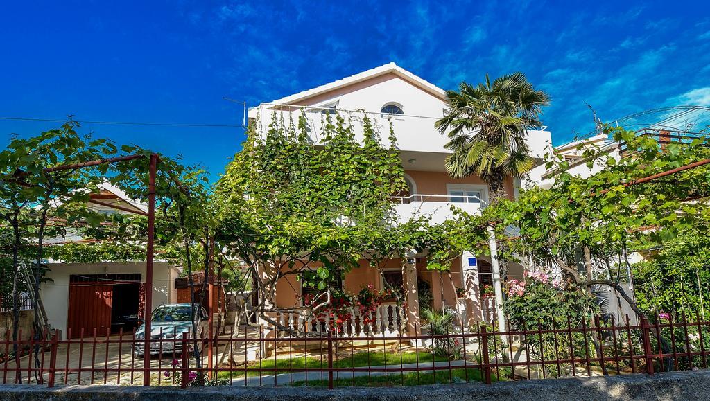 Apartments Mate Turanj Luaran gambar
