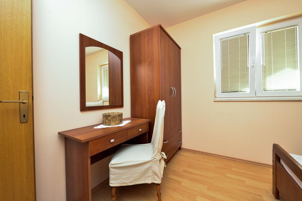 Apartments Mate Turanj Luaran gambar