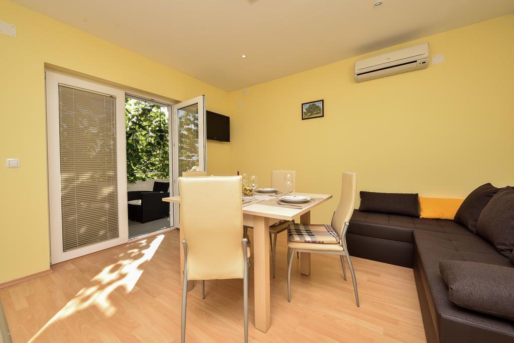 Apartments Mate Turanj Luaran gambar