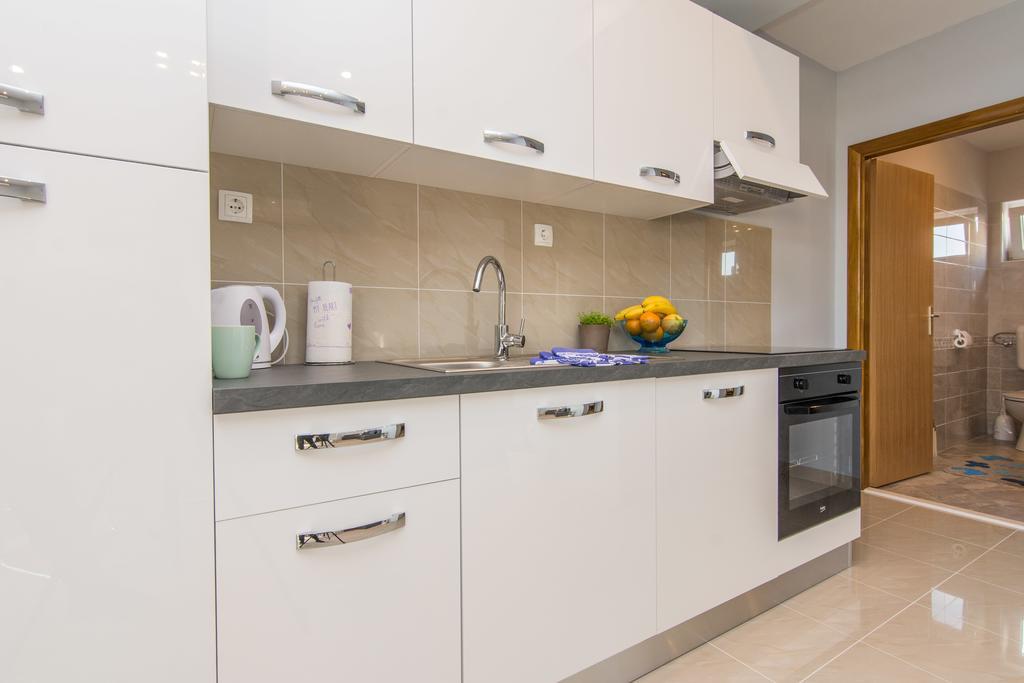 Apartments Mate Turanj Luaran gambar