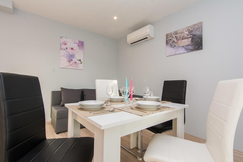 Apartments Mate Turanj Luaran gambar